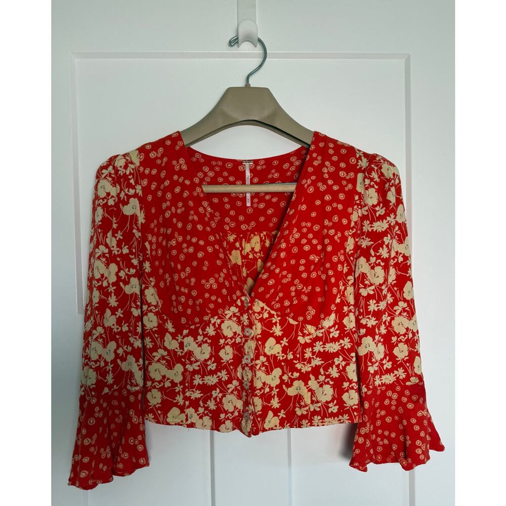 Free People Lady Bohemian Floral Button Front Top Red Size MEDIUM Cropped